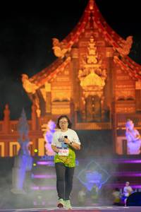 BIB: 451
                            <button type="button" onclick="openModal(22476391)" class="btn btn-primary btn-sm float-right btn-popup" data-toggle="modal" data-target=".modal-high-quality">
                        <i class="fas fa-shopping-cart"></i> Add to Cart
                    </button>
                                            <button type="button" onclick="isThisMe(22476391, true)" class="btn btn-success btn-sm float-right btn-popup btn-isme hidden" data-toggle="tooltip" data-placement="bottom" title="นี่คือรูปของคุณใช่ไหม คลิกที่นี่เพื่อเอาเข้าอัลบั้ม">
                        <i class="fas fa-plus"></i> Add to album
                    </button>
                    <button type="button" onclick="isThisMe(22476391, false)" class="btn btn-warning btn-sm float-right btn-popup btn-isnotme hidden">
                        <i class="fas fa-ban"></i> Remove from album
                    </button>